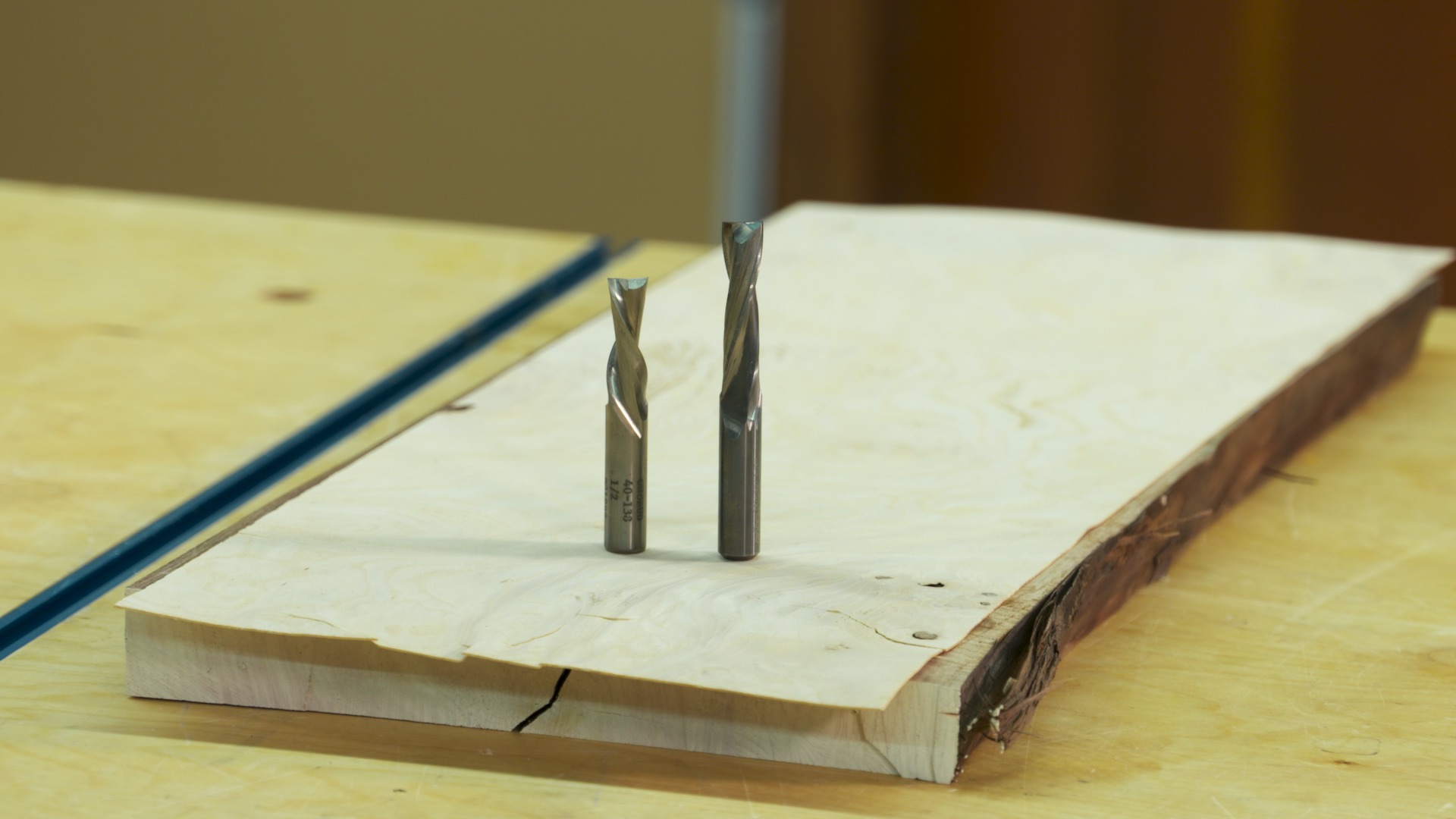 Upcut vs. Downcut Spiral Router Bits WoodWorkers Guild of America