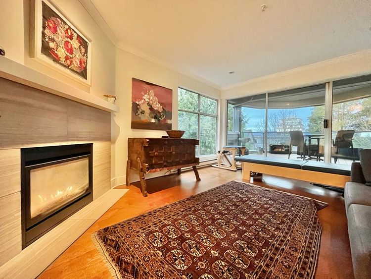 Kitsilano Furnished Condo in Henley Park, Vancouver Rent It Furnished