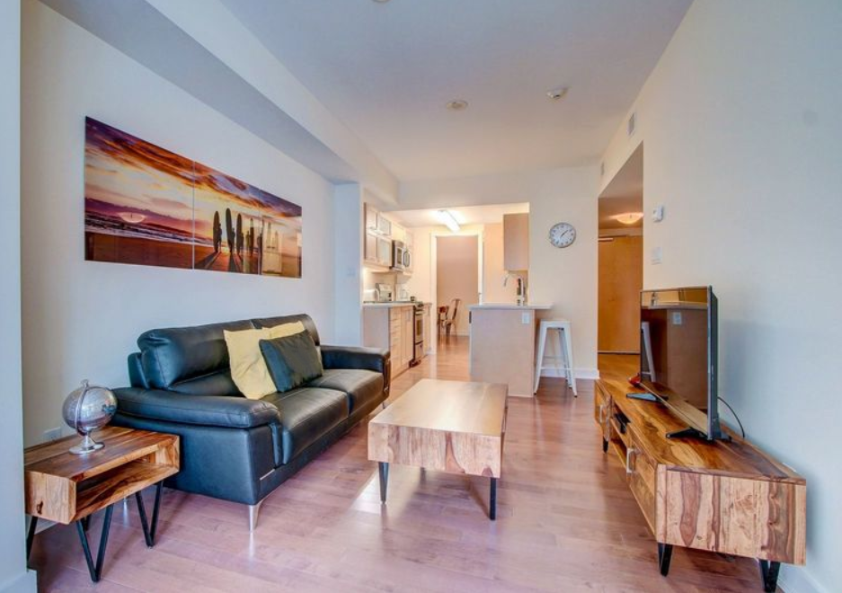 Impressive Downtown Ottawa Furnished Condo, Ottawa Rent It Furnished Rental