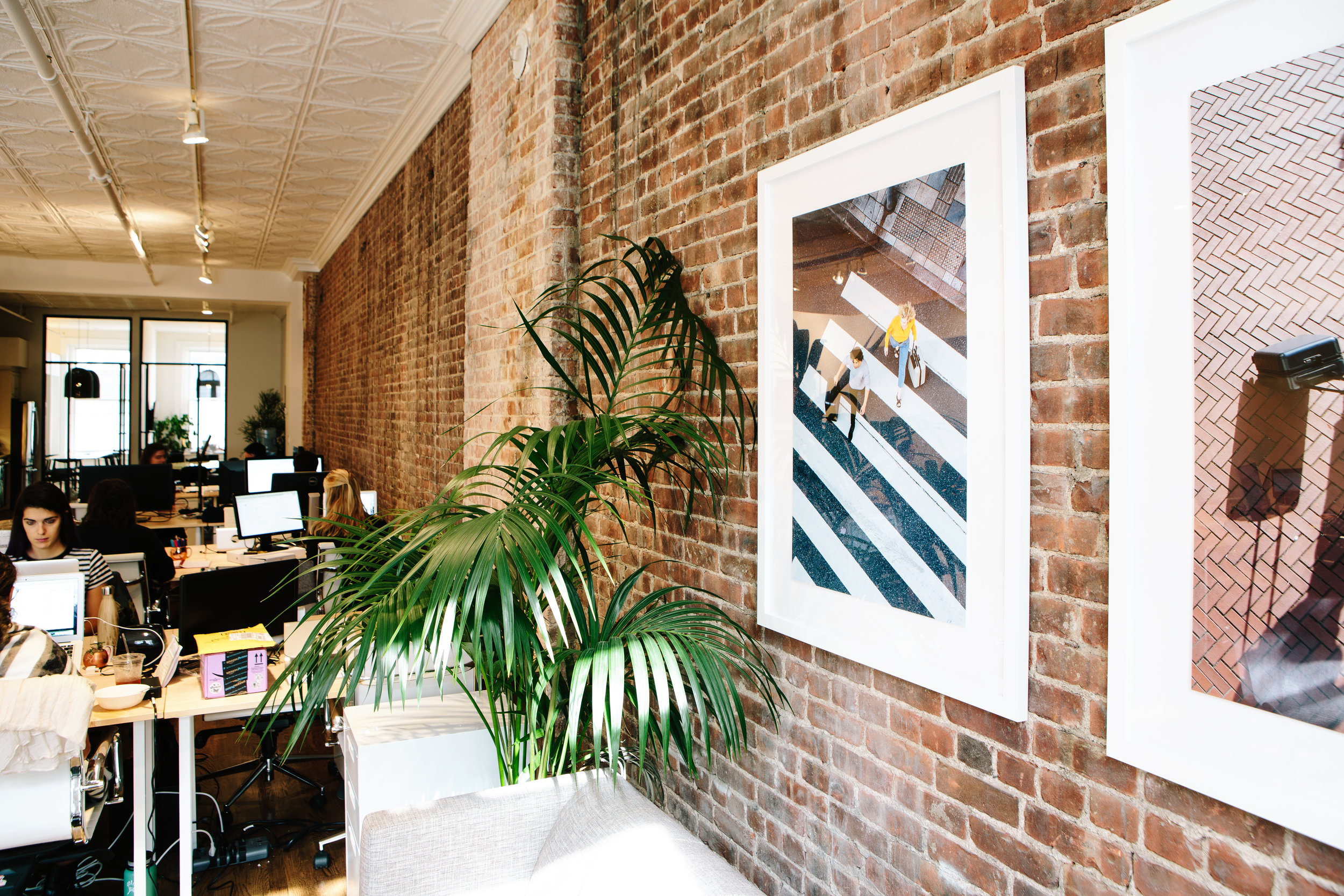 Framebridge Corporate Framing Tell Your Story