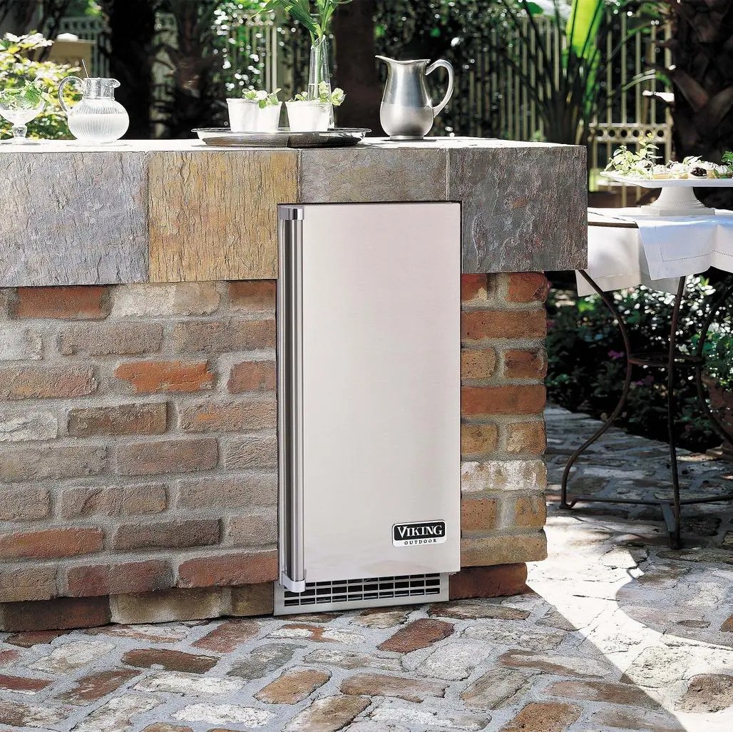 Viking 15" Wide FGIM515 Professional Series Built In Nugget Ice Machine