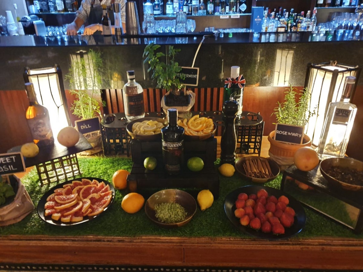 Joy Nostalg Hotel & Suites Manila Gin Buffet
