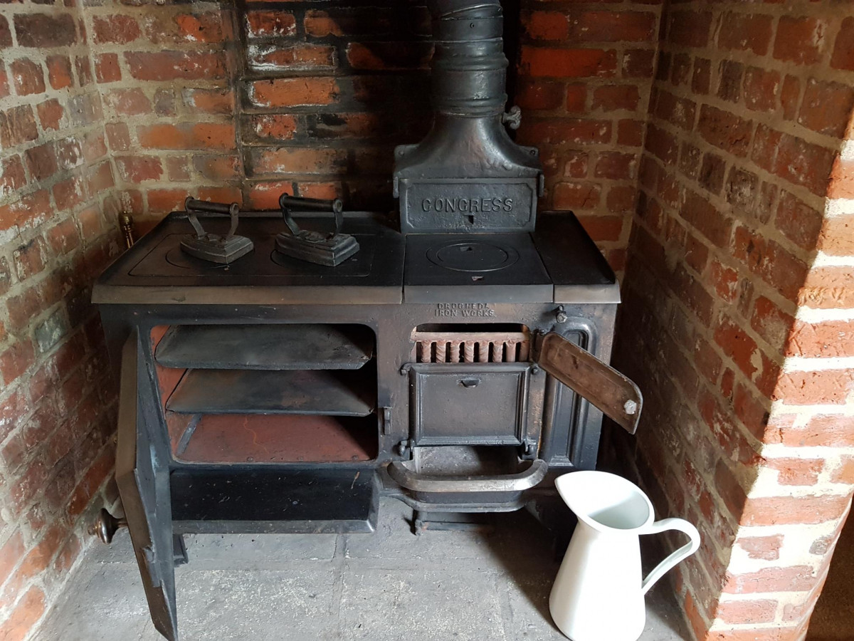 Antique & Reclaimed listings Cast Iron Range Cooker 1930s Congress