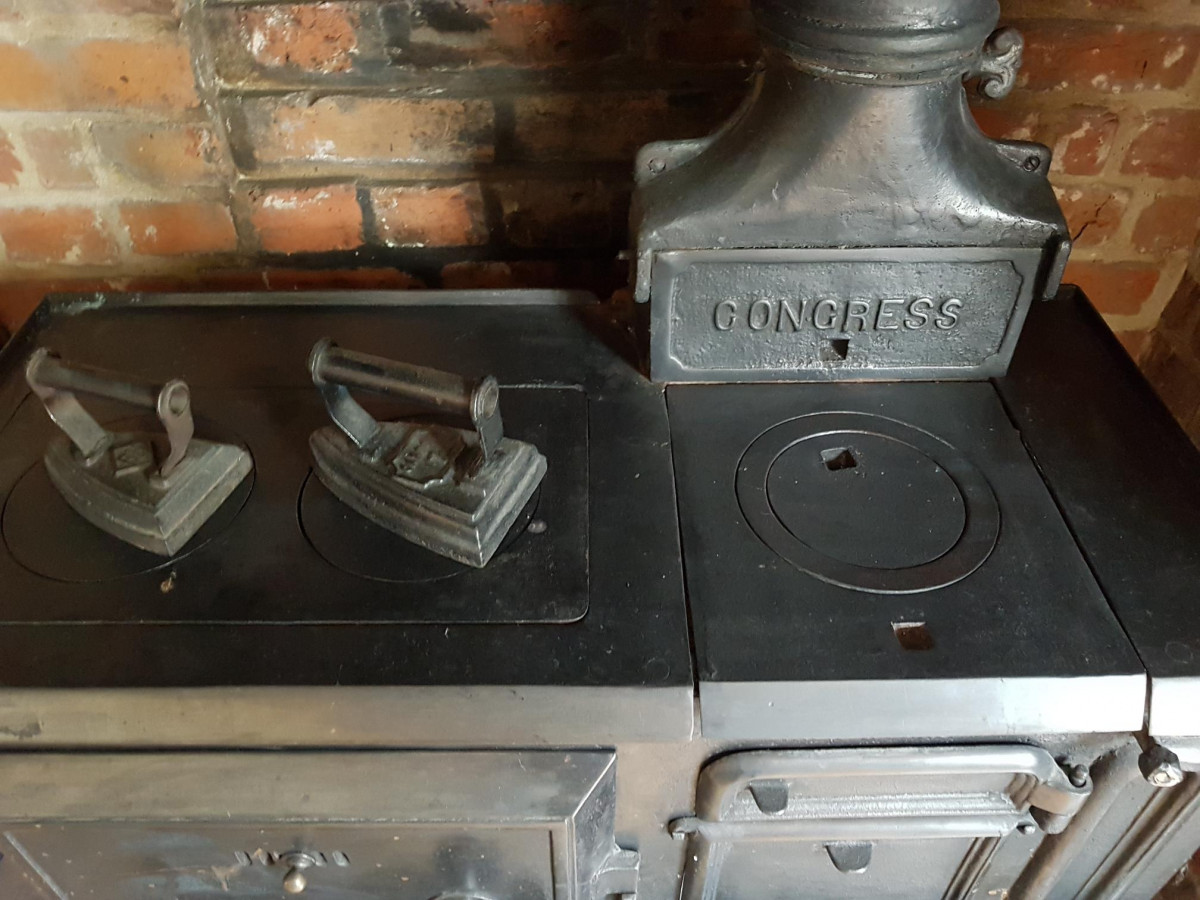 Antique & Reclaimed listings Cast Iron Range Cooker 1930s Congress