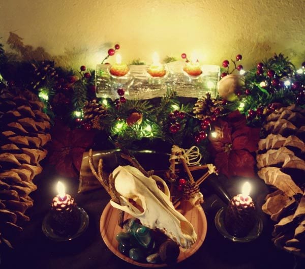 Alternative Holiday Guide Yule Traditions And Celebrations