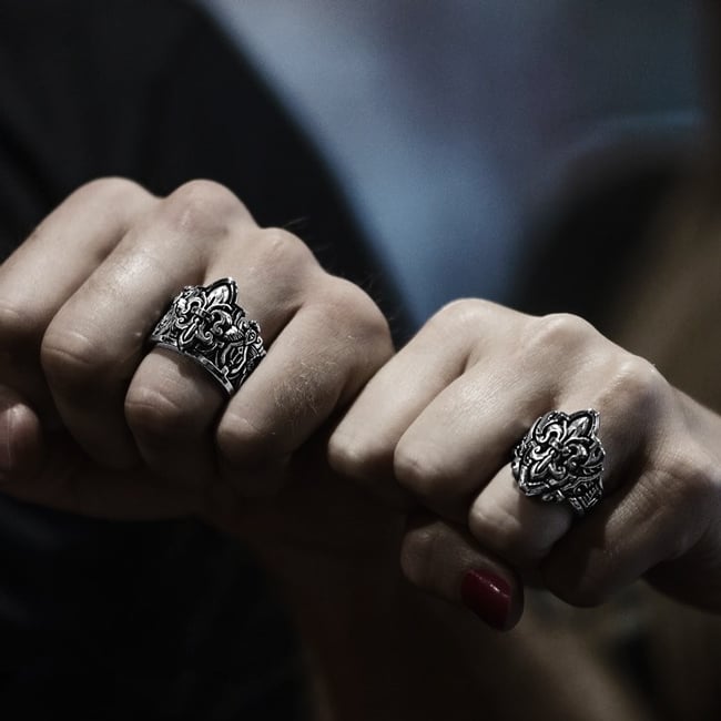 The Definitive Guide to Throwing A Gothic Wedding