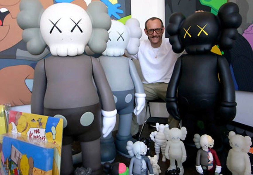 The Return of KAWS’ Statue to Hong Kong Widewalls