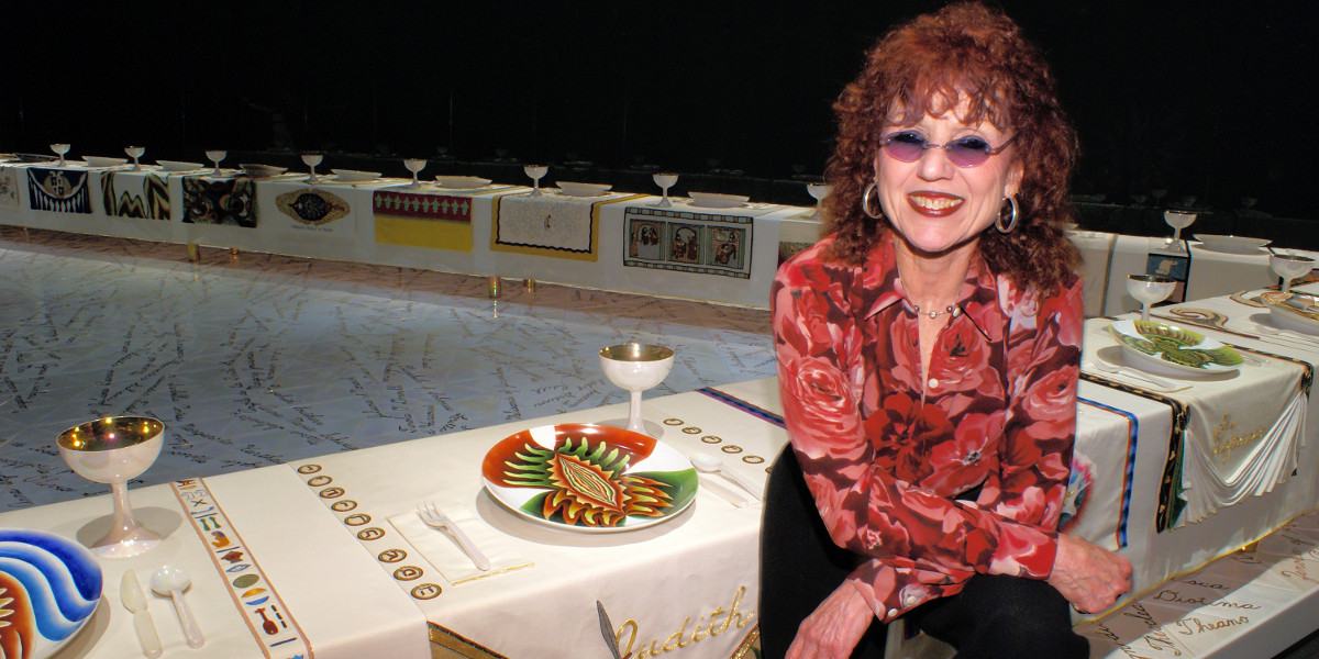 Biography of Judy Chicago Widewalls