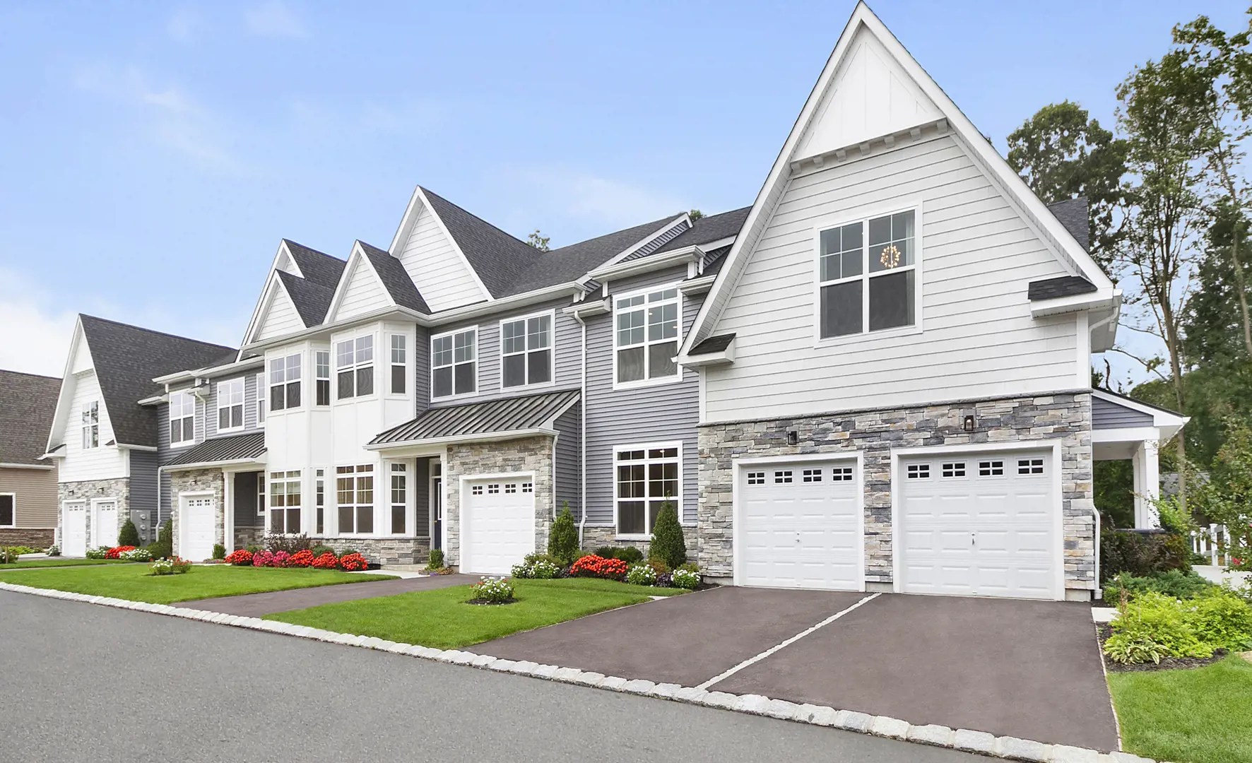 Country Pointe Woods at Smithtown by Beechwood Homes in Hauppauge NY