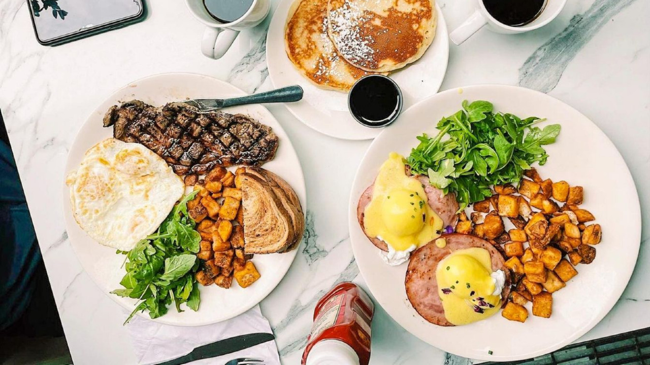 Evviva Breakfast & Lunch Vaughan Mills Streets Of Toronto