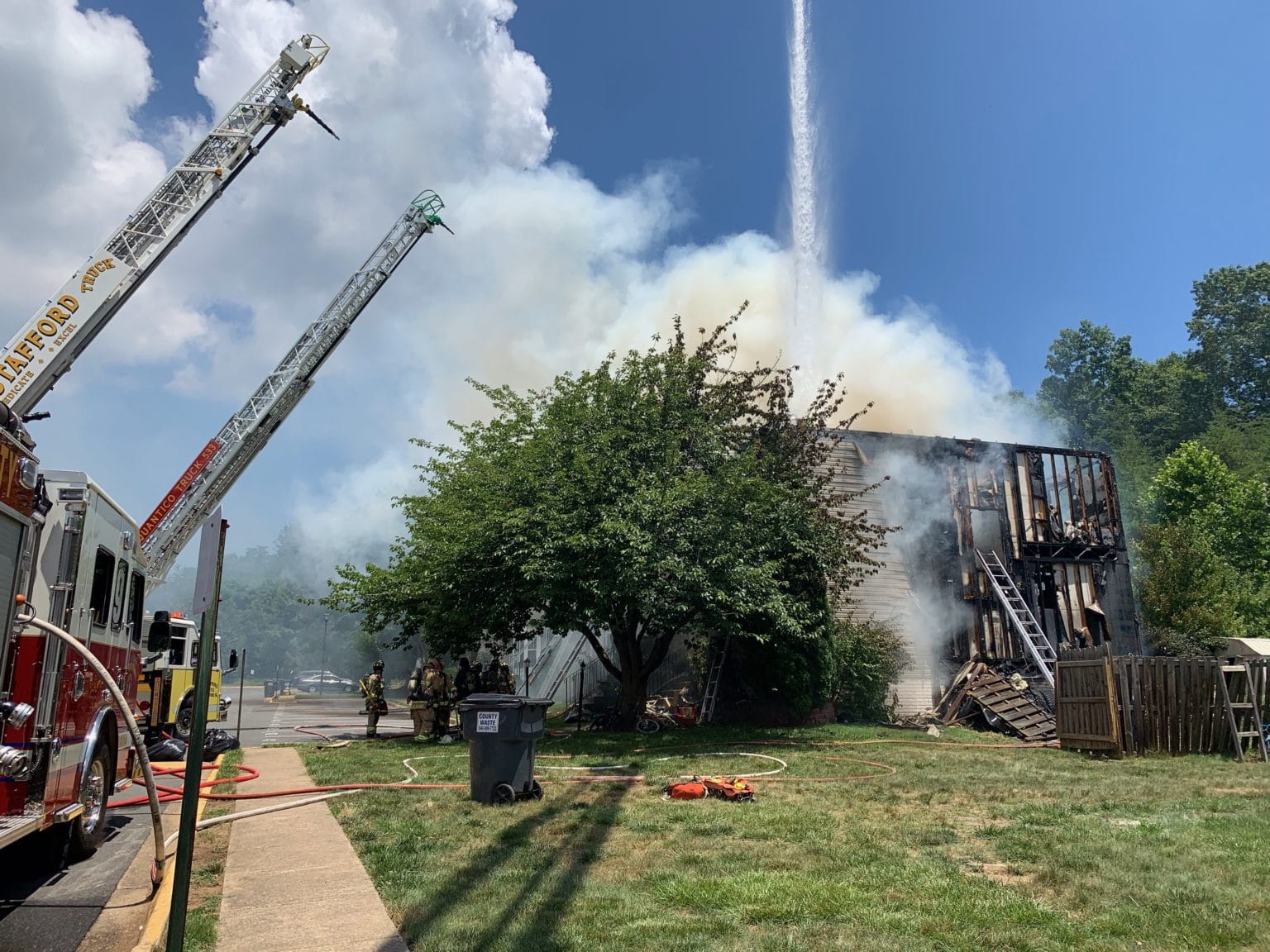 2alarm fire injures 1, displaces 10 in Stafford County