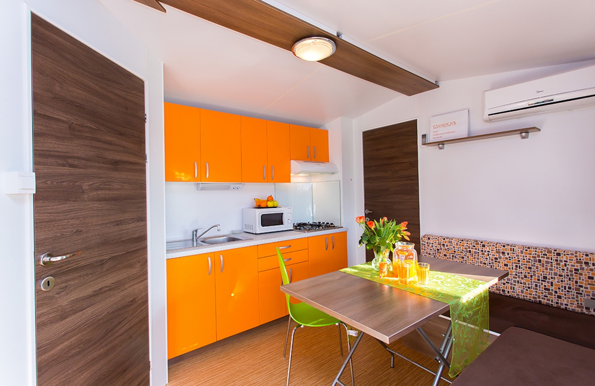 Apartments Porec Premium Mobile Home Orange (A4+2)