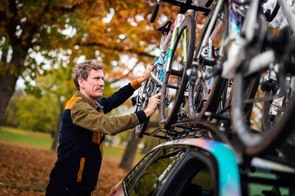 New Cycling Tech A Look at SelfInflating Tyres and the 1X System by