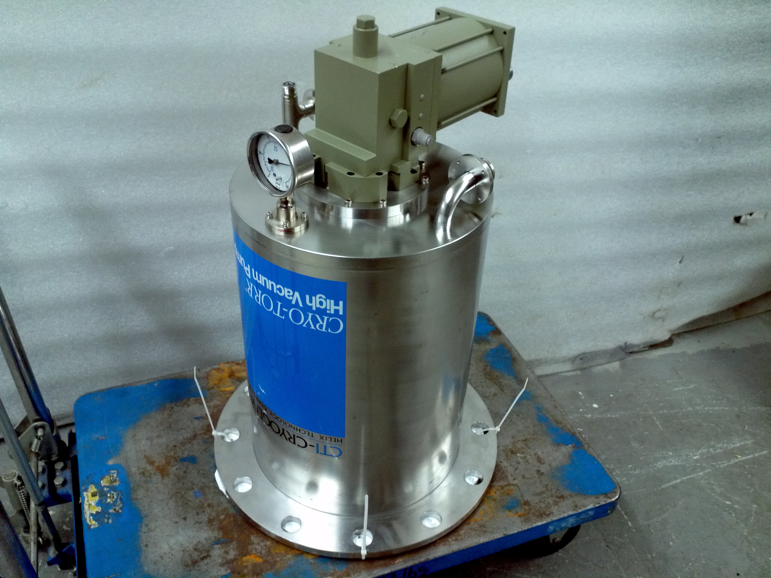 CTI Cryogenics 8018184 CryoTorr 10 Cryopump Vacuum Pumps BMI Surplus