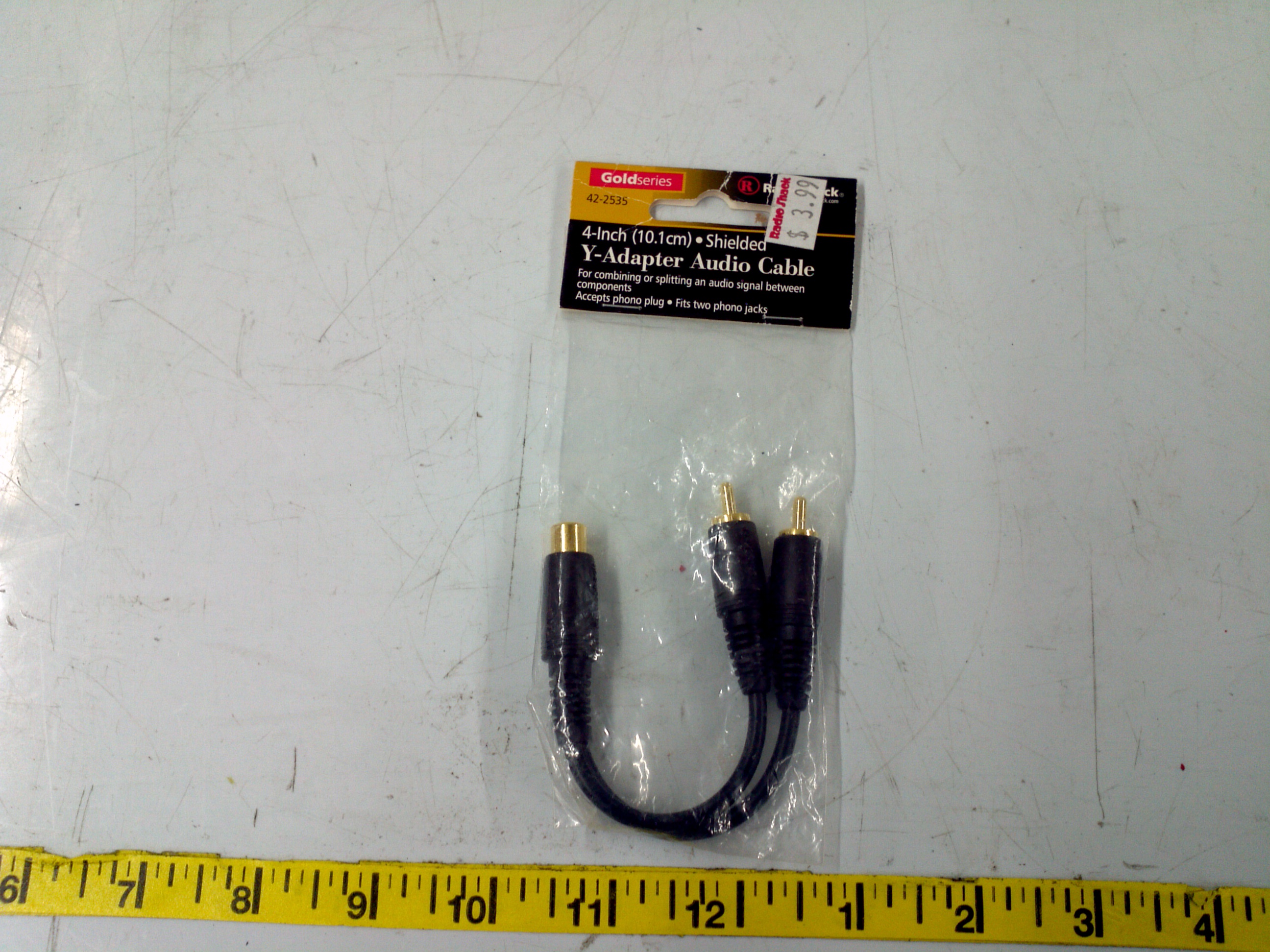 Radio Shack 422535 Gold Series 4 inch Shielded YAdapter Audio Cable