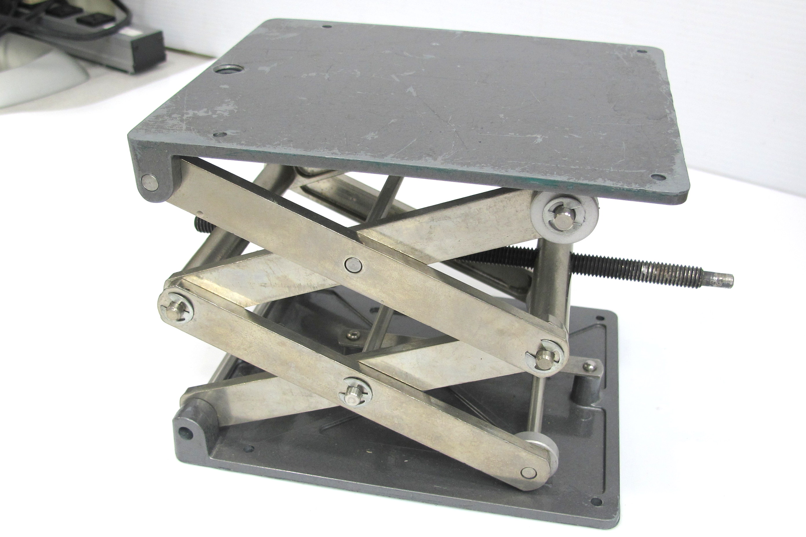 Heavy Duty Lab Jack 6 in x 7 1/4 inch ZAxis Stages BMI Surplus