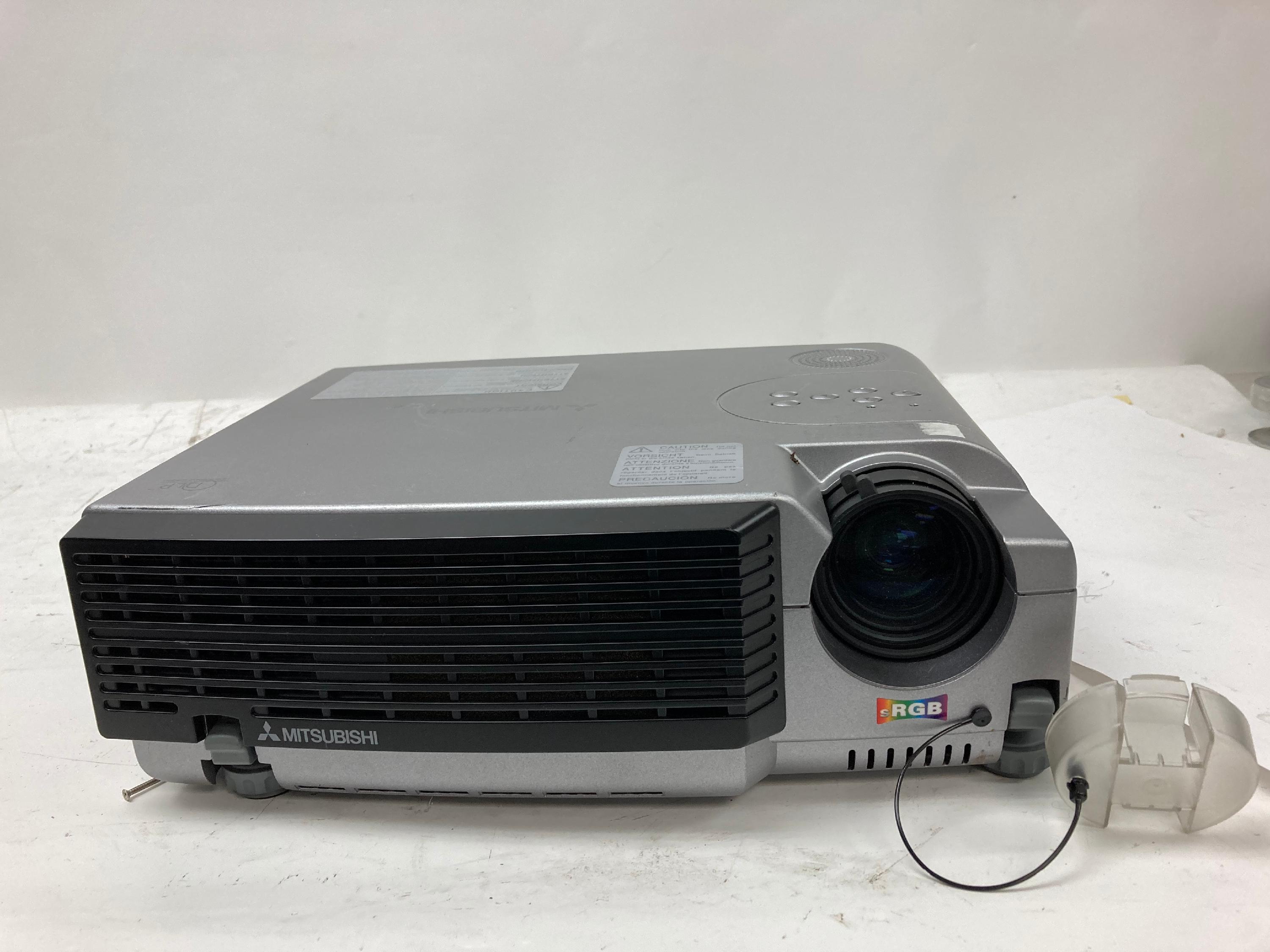 Mitsubishi XD300U ColorView Projector Audio Visual Equipment BMI Surplus