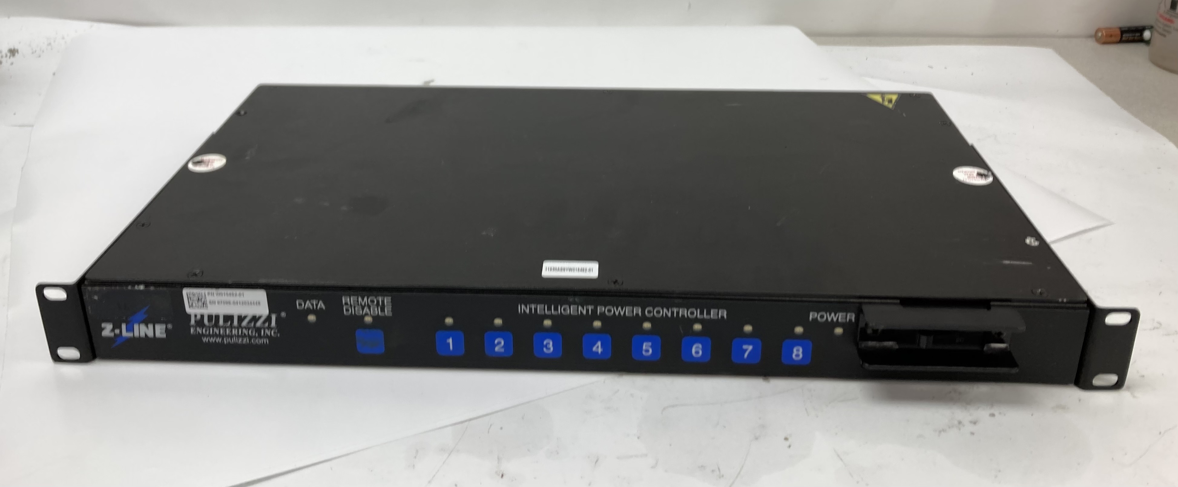 Pulizzi ZLIne W01546201 Intelligent Power Controller Power Supplies
