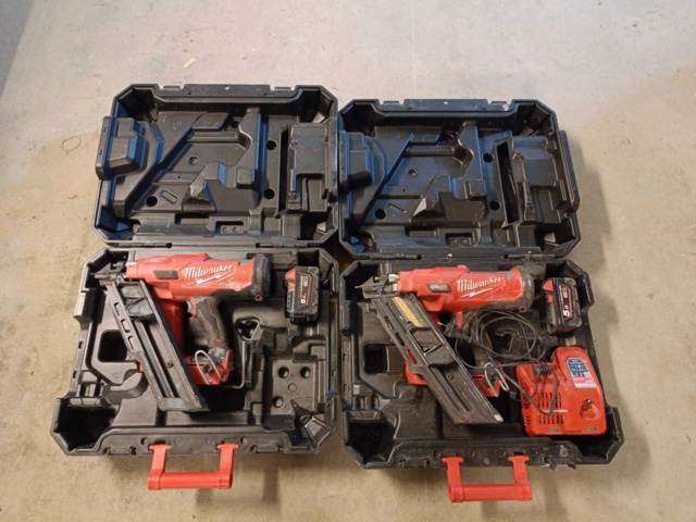 2 nail guns Milwaukee M18 FFN - PS Auction - We value the future