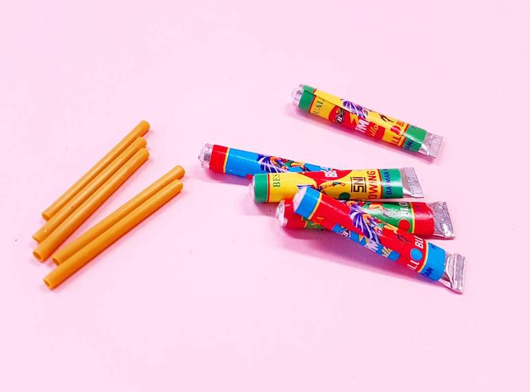 Fun kids' games traditional Singapore Kampong toys to celebrate