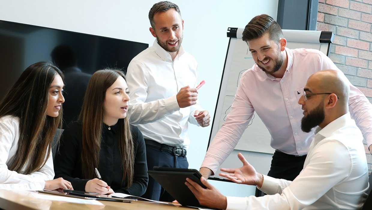 ALDI Mission, Benefits, and Work Culture