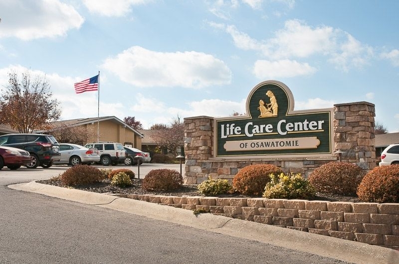 Life Care Center of Osawatomie Mission, Benefits, and Work Culture