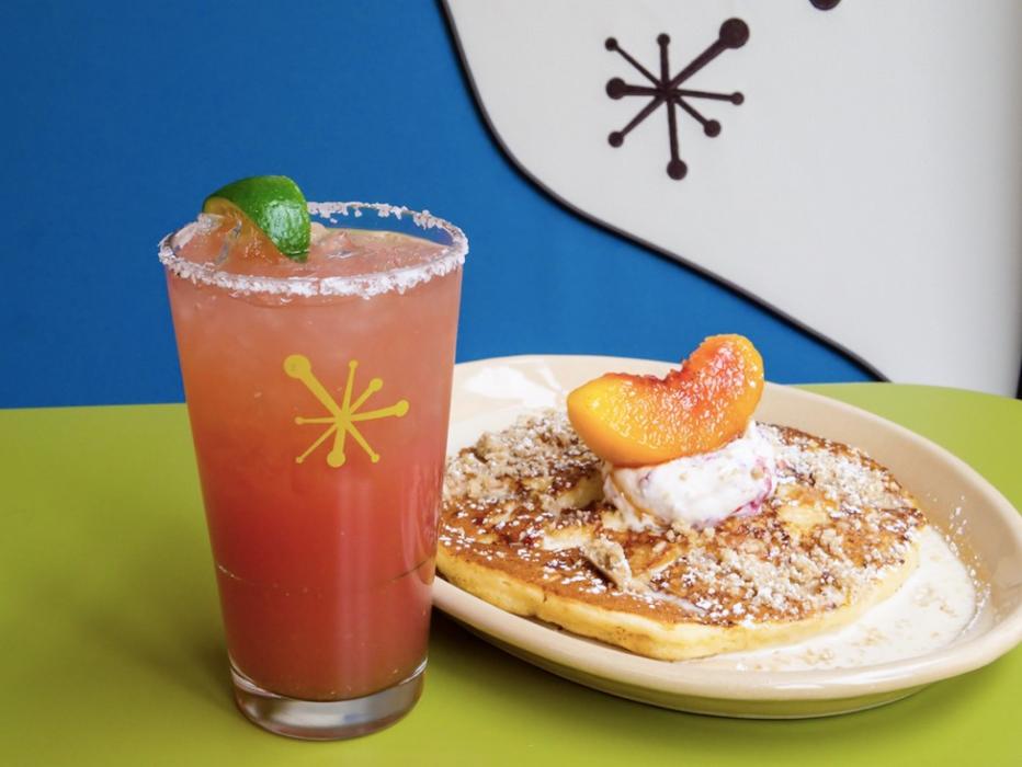 Snooze an AM Eatery Mission, Benefits, and Work Culture