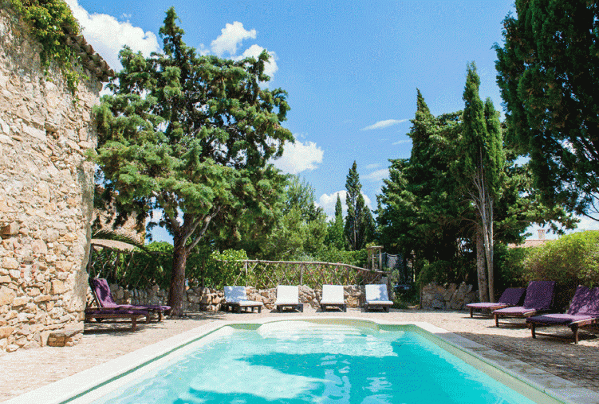 Secret Garden Cottage Secret Garden Cottage is a beautiful shared