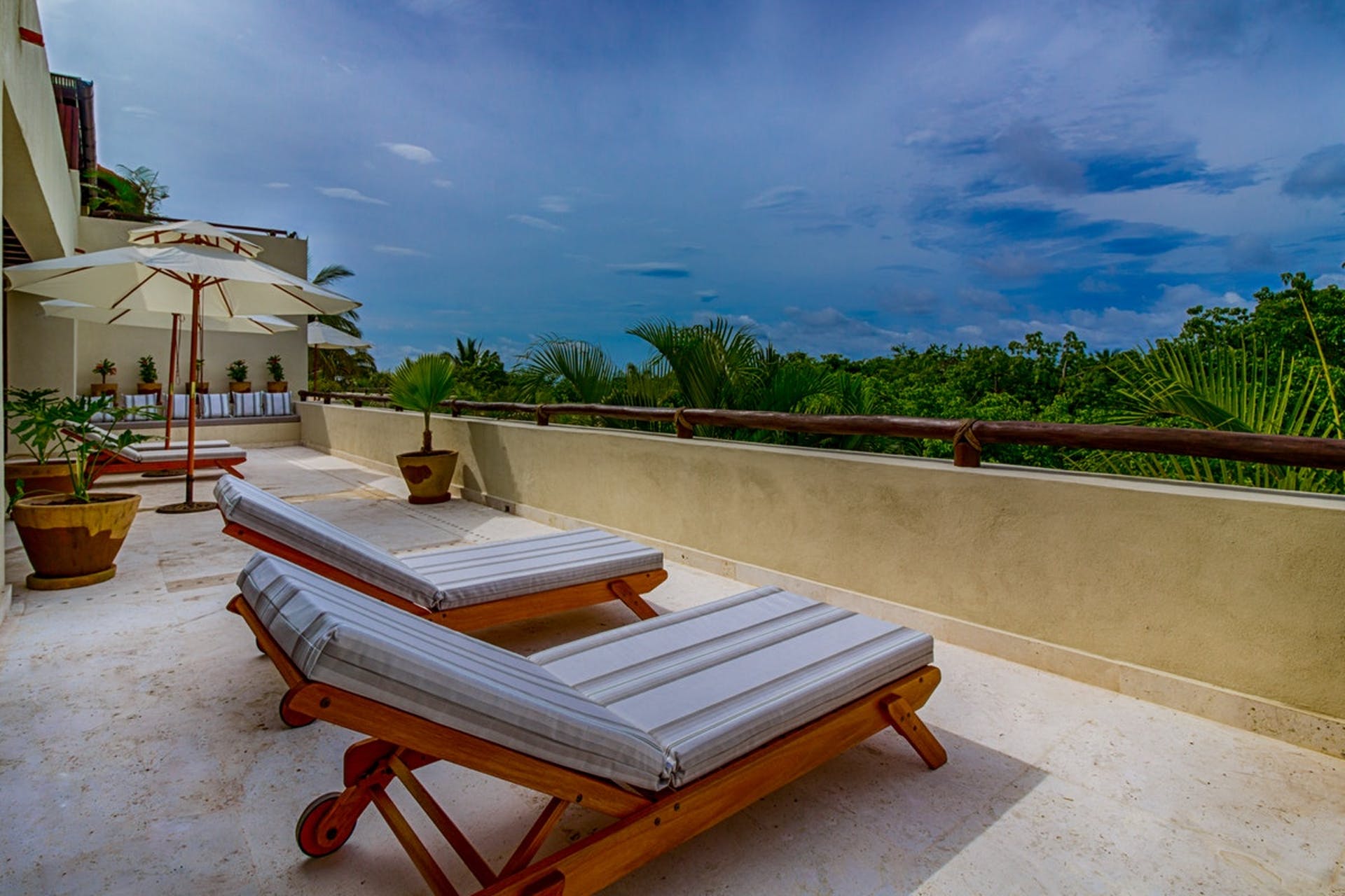 Charitybuzz 4Night Stay, Tequila & Food Pairing, & Premium Access at