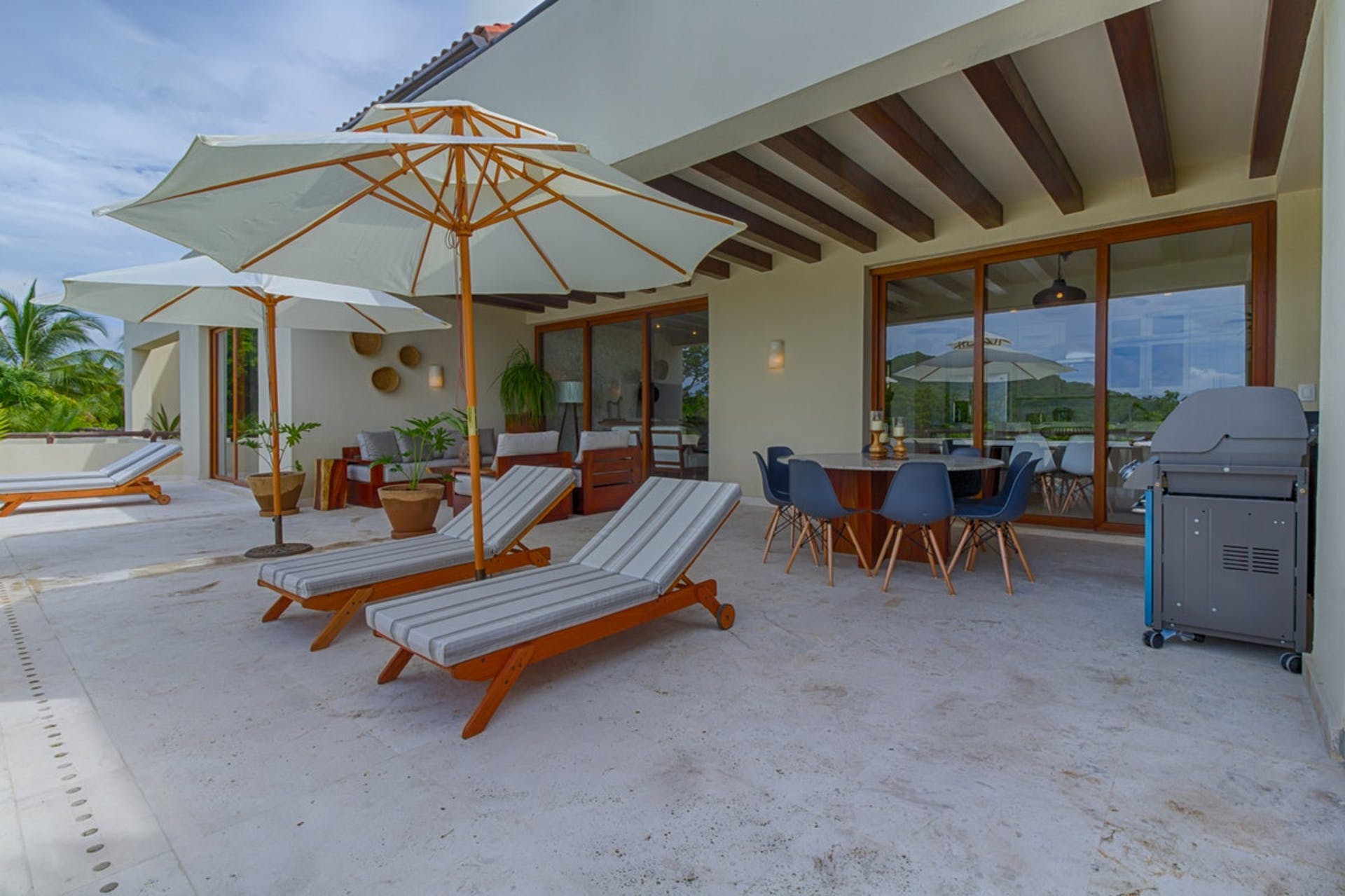 Charitybuzz 4Night Stay, Tequila & Food Pairing, & Premium Access at