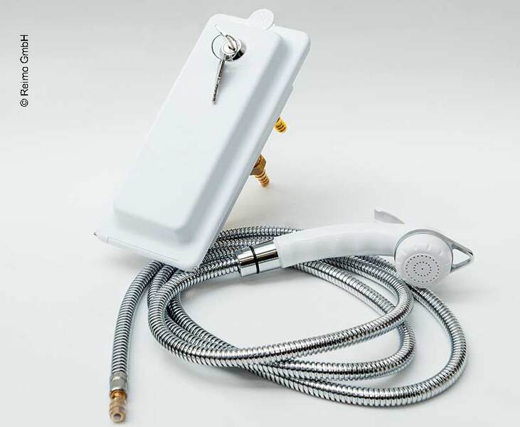 Wass.Steckd.Vorm.+Dusche Water Socket & City Water Connection