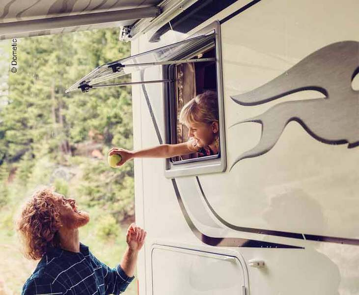 S4 Ausstellfenster, Dometic Fenster 700 x 550 mm (31204