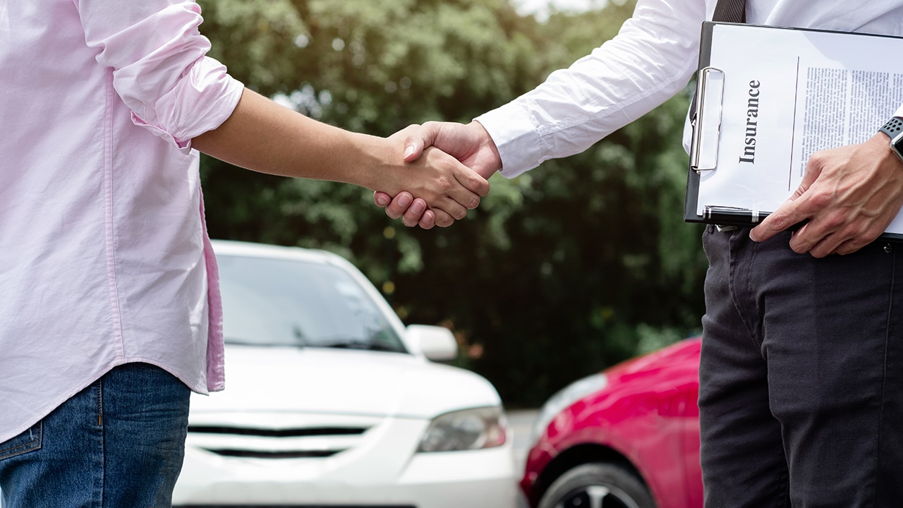 Geico vs. Progressive Who Has Better Auto Insurance?