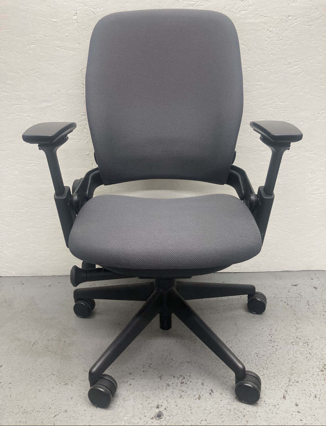 Those who are WFH, what chair do you use? Blind