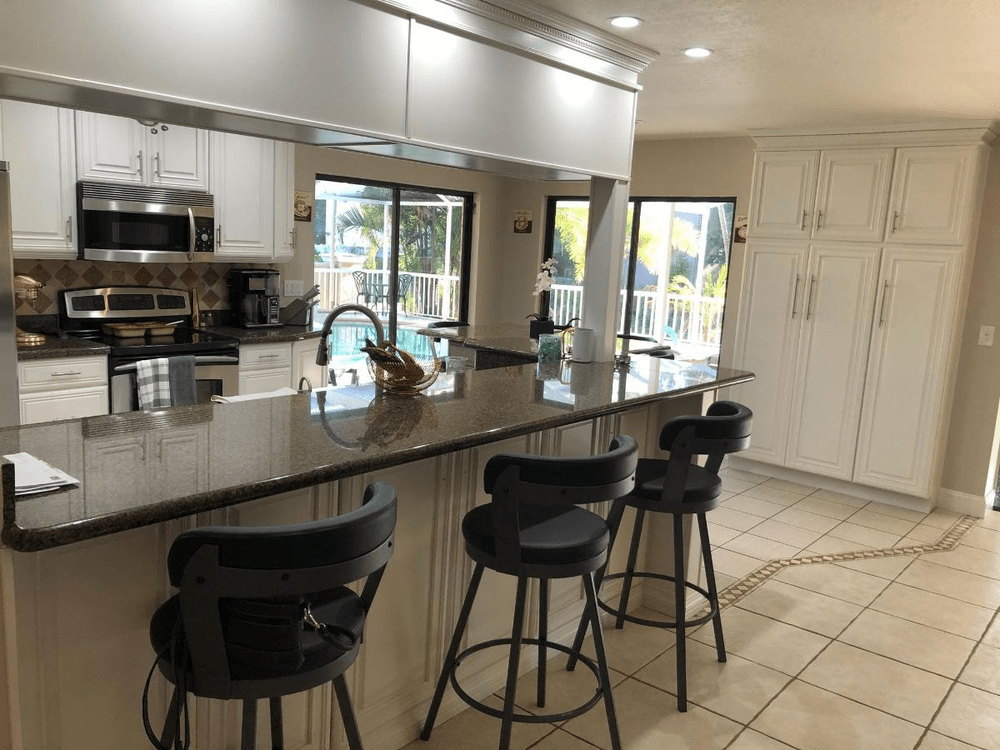 B & M Painting, LLC Offers Interior Painting in Tampa, FL 33615