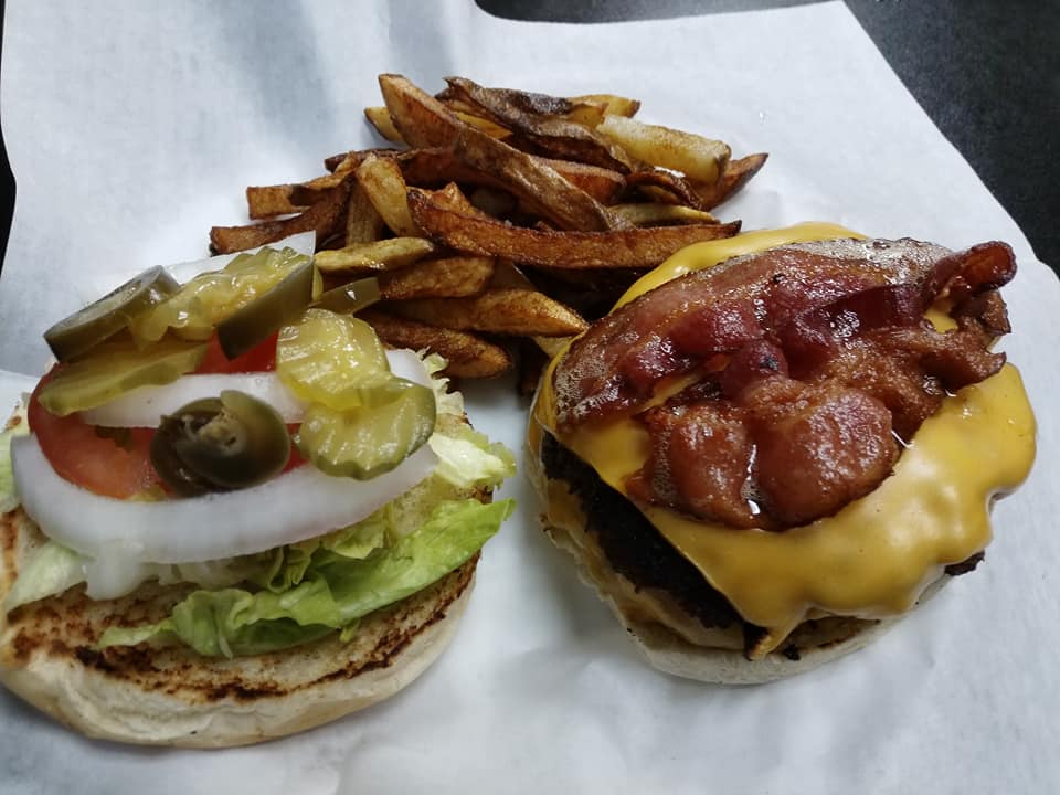 Funnel Cakes and More Serves Buffalo Wings in Arlington, TX 76012
