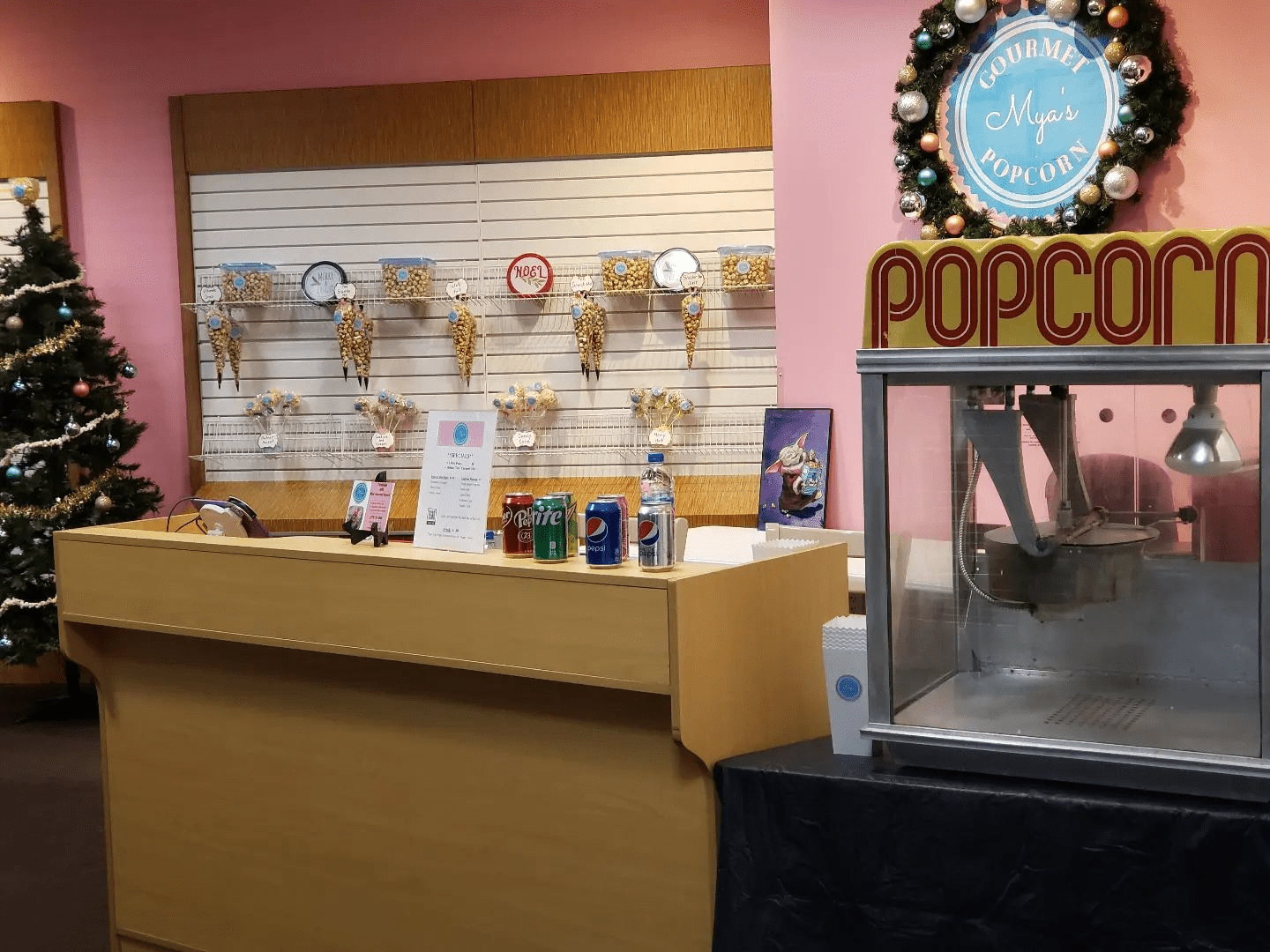 Mya's Gourmet Popcorn Offers Oreo Popcorn in Columbia, MO 65203