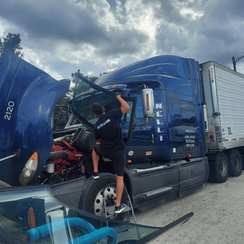 Florida Brothers Auto Glass Offers Auto Glass Services in Championsgate, FL 33896