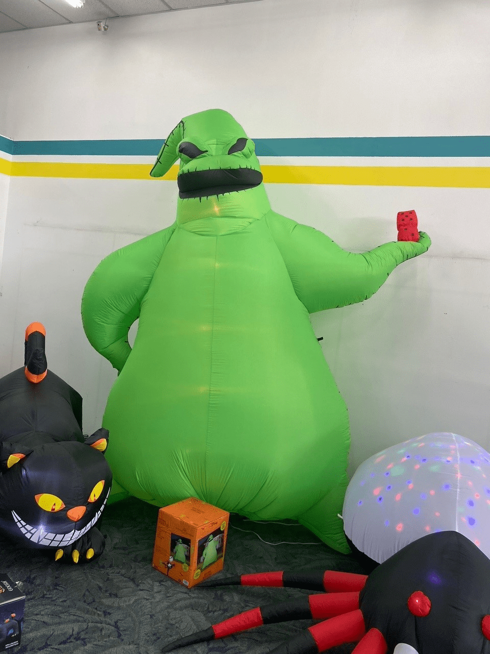 Halloween Discounters Offers Wig Accessories in Yucaipa, CA 92399