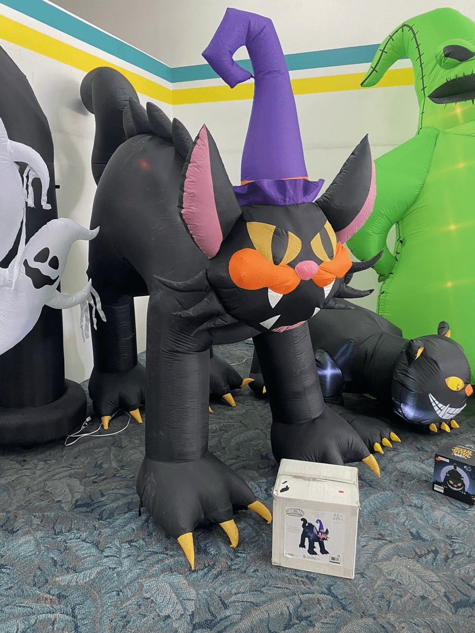 Halloween Discounters Offers Wig Accessories in Yucaipa, CA 92399