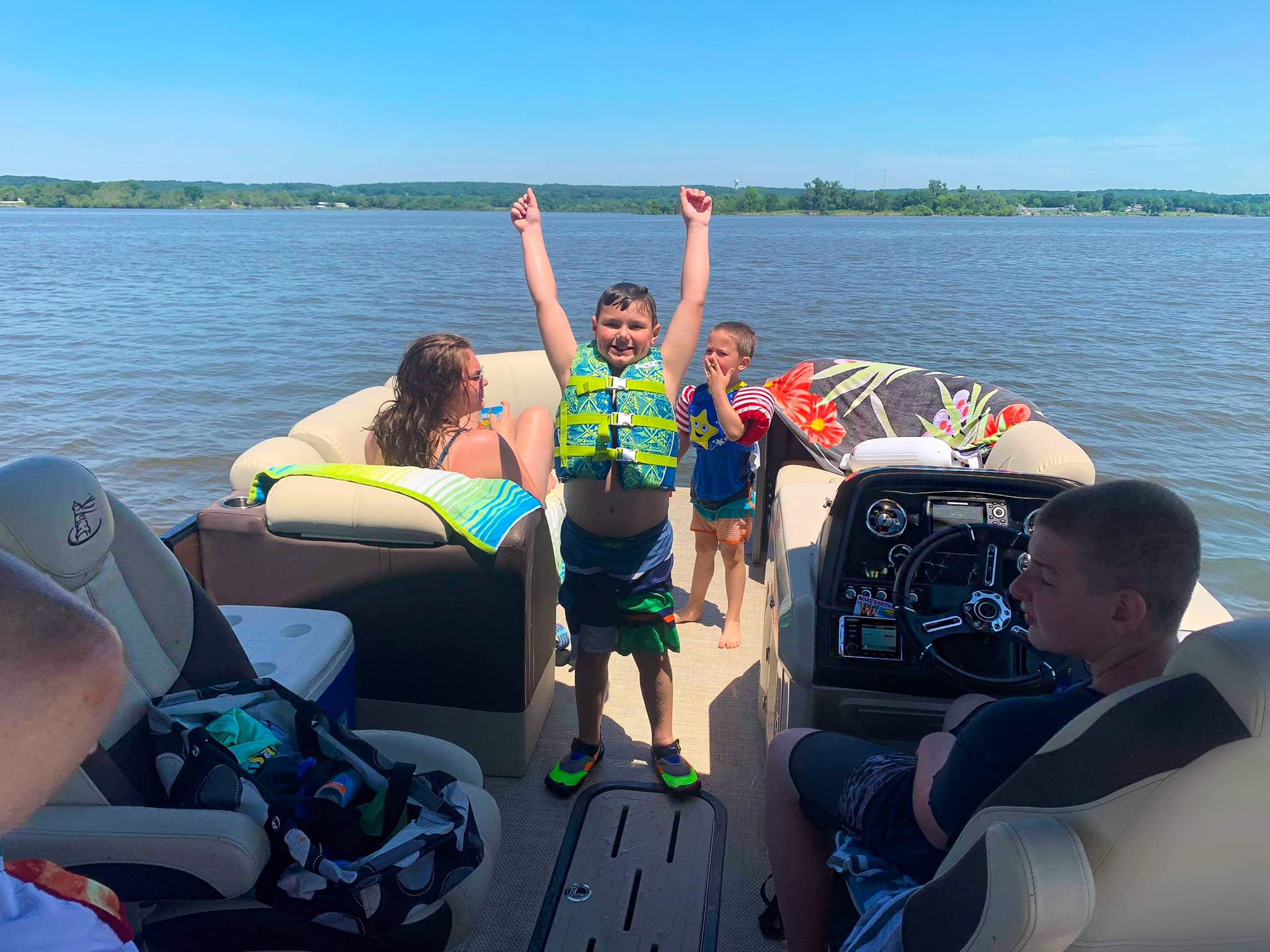 Water Trix Offers Ski Boat Rentals in Grove, OK 74344