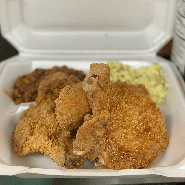 Memphis Style Wingz & Thingz Serves Lemon Pepper Wings in Houston, TX 77065