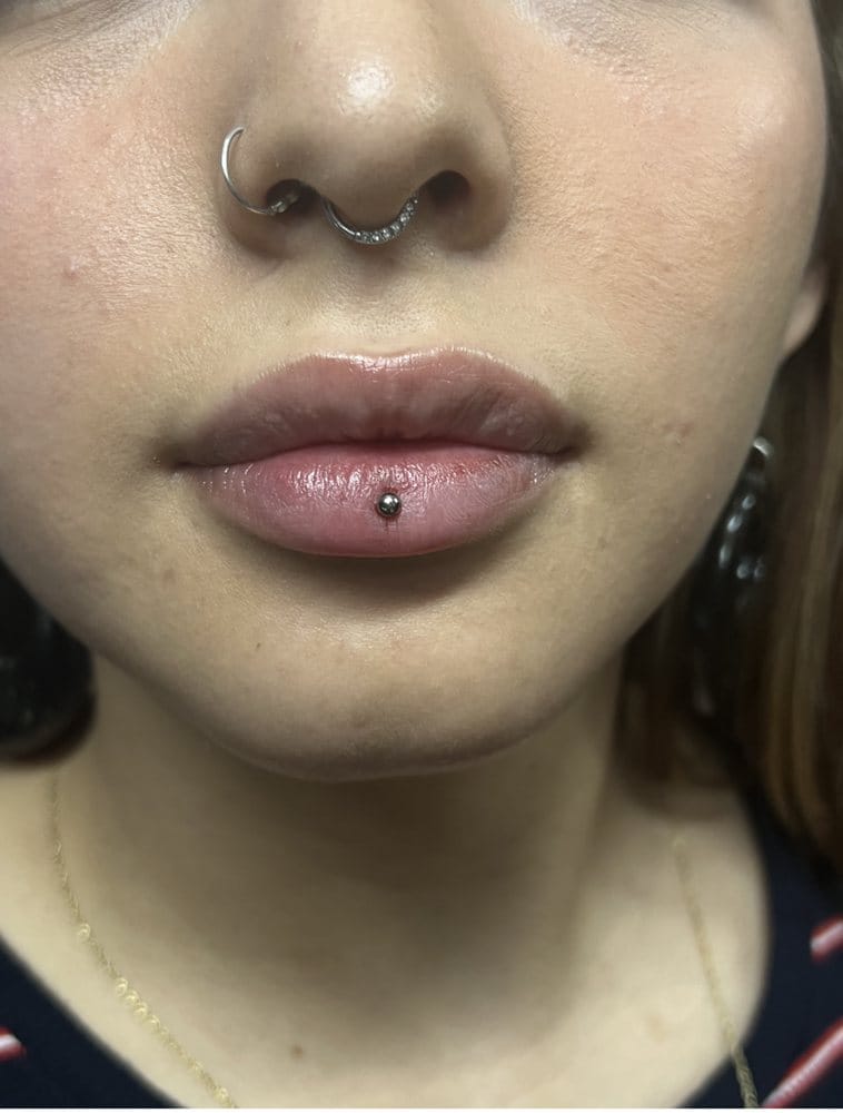 Sugandi Piercings & Tattoo Supplies Offers Gold Body Jewelry in North