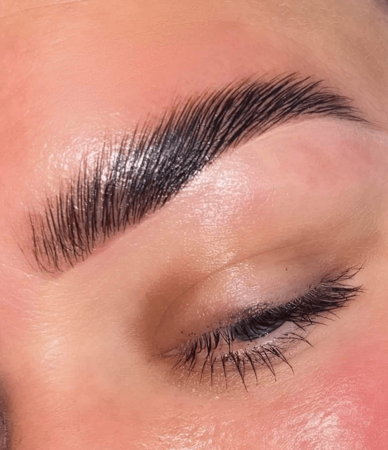 Ur Eyebrows Threading & Beauty Offers Eyelash Extensions in Tampa, FL 33603