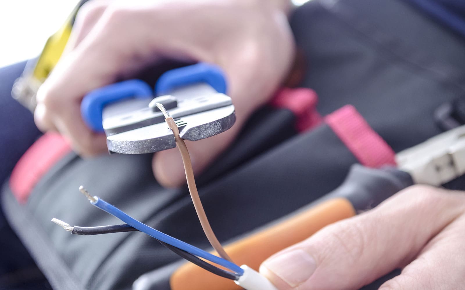 Kidwell Electric is an Electrician in Kettering, OH 45440