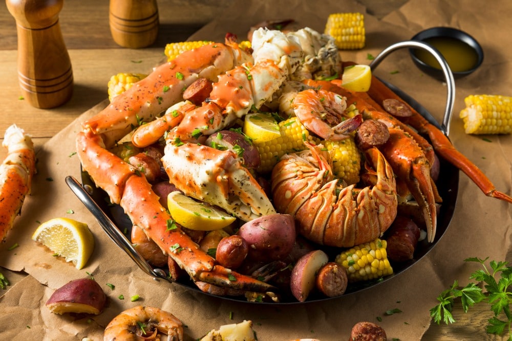 Blue Hook Cajun Seafood & Bar Offers Seafood Dining in Wichita, KS 67226