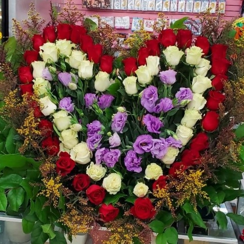 Sandy's Florist Shop Offers Event Floral Arrangements in Perris, CA 92570