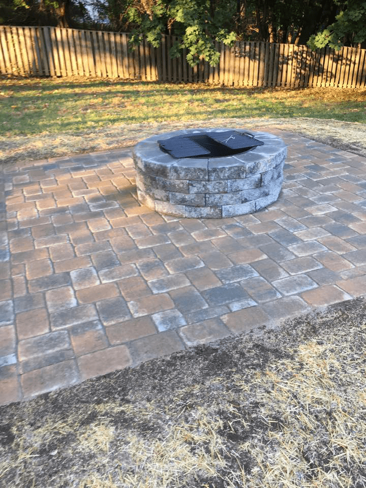 Superior Lawns and Landscaping Offers Landscape Lighting Services in