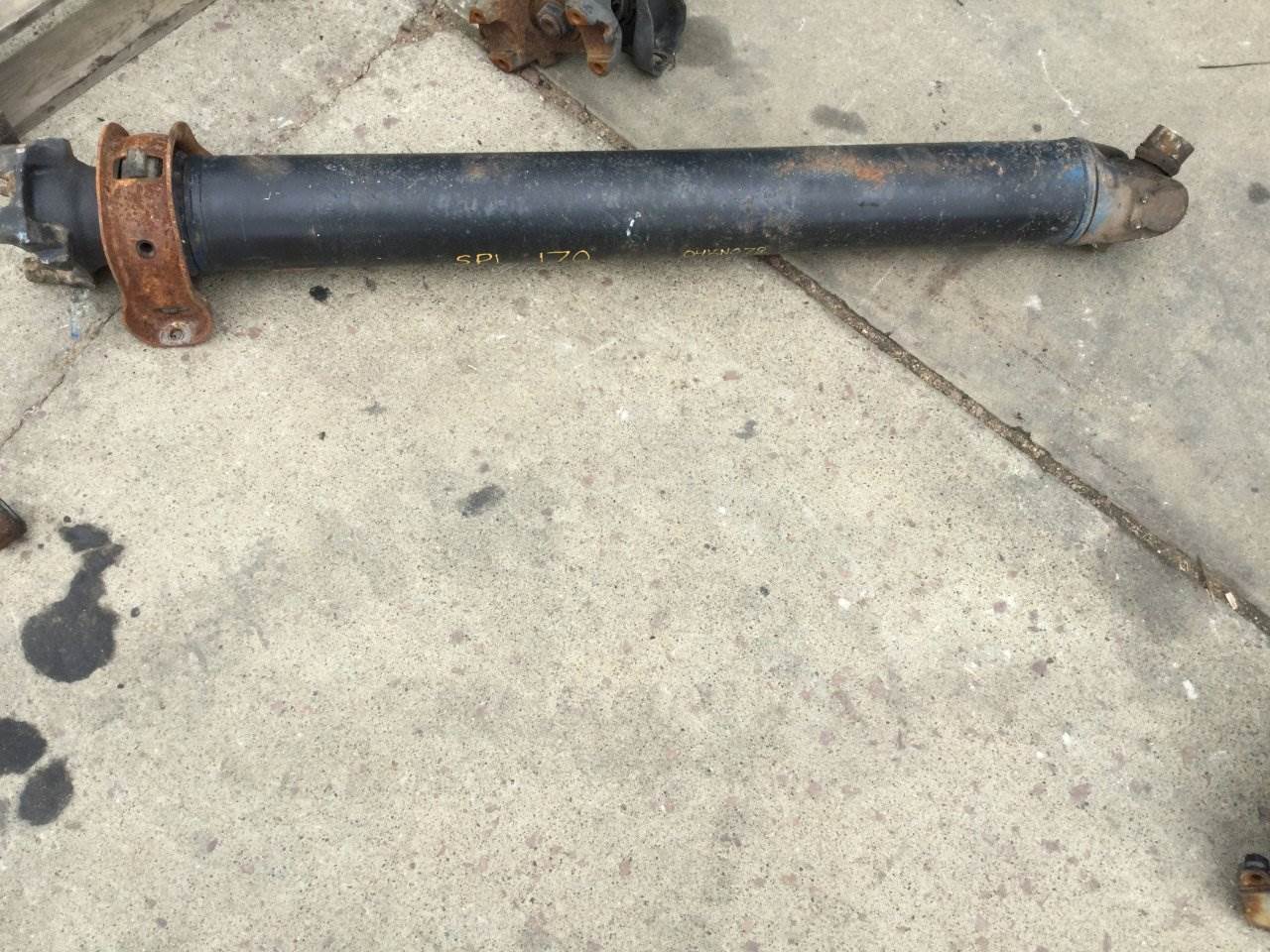 2004 Spicer RDSSPL170 Rear Drive Shaft for a Kenworth T300 For Sale