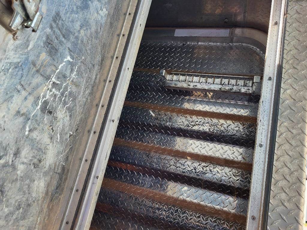 2019 Merritt Headache Rack for a Peterbilt 579 For Sale Wykoff, MN